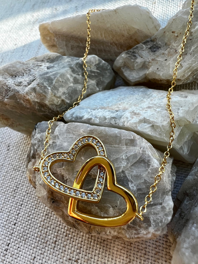 Cara Interlocking Double Heart Pendant Necklace 18ct Gold on